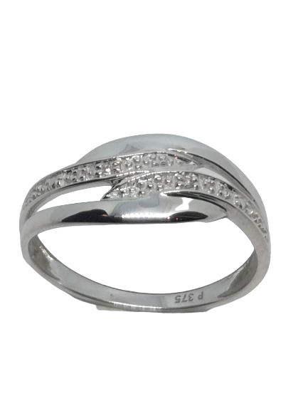 Bague en or gris, diamant