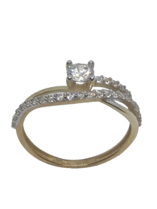 Bague en or, oxyde de zirconium