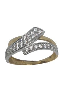 Bague en or, oxyde de zirconium