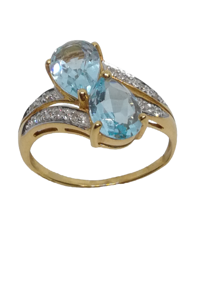 Bague en or, topaze bleue et oxyde de zirconium