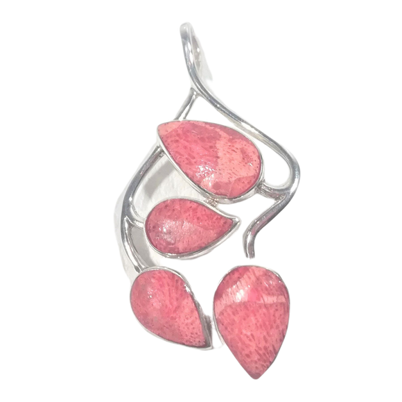 Pendentif en argent, corail