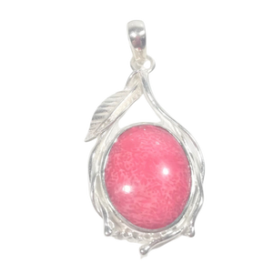 Pendentif en argent, corail