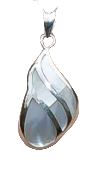 Pendentif en argent, nacre blanche